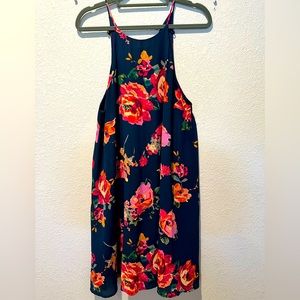 Everly women’s dress in size medium.